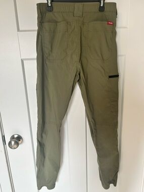 Wrangler Boys XL Olive Green Jogger Pants – Fits Women’s Small Outdoor Utility